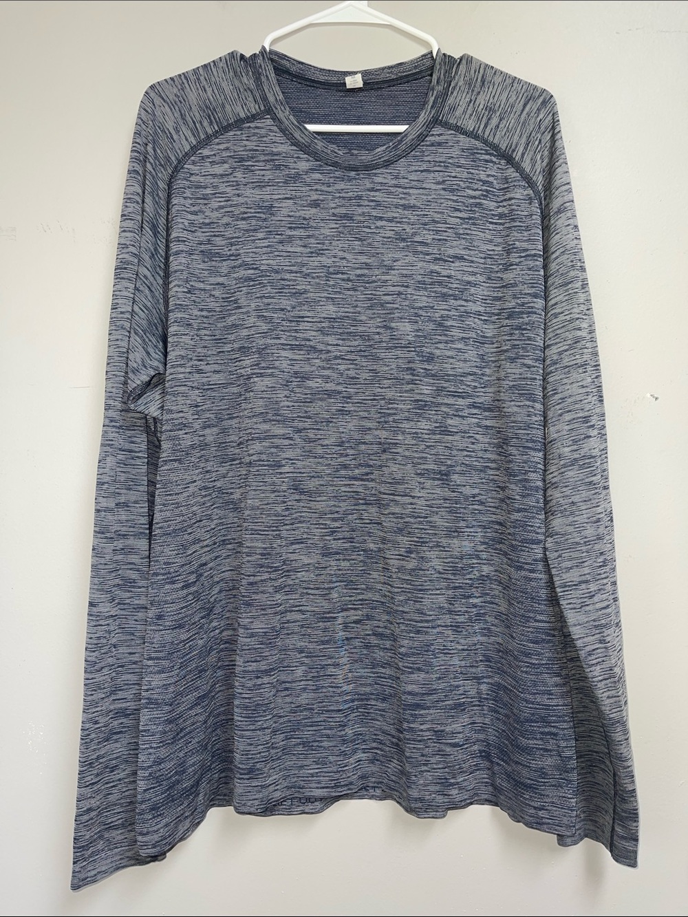 Lululemon Metal Vent Tech Long Sleeve Shirt
